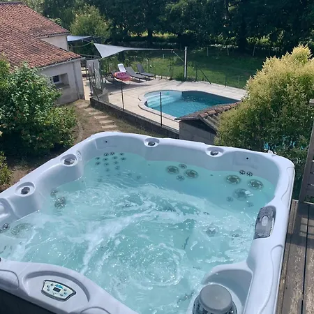 Domaine Bien-etre Piscine Et Jacuzzi Chalandray